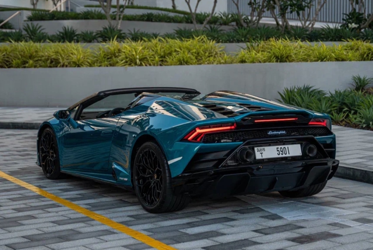 Lamborghini Huracán EVO Spyder Blue for rent in Dubai