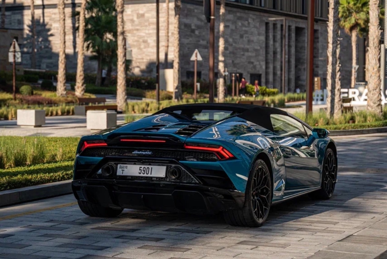 Lamborghini Huracán EVO Spyder Blue for rent in Dubai