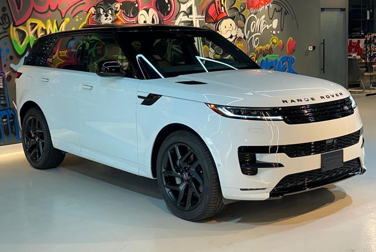 Range Rover Sport Fuji White for rent in Dubai